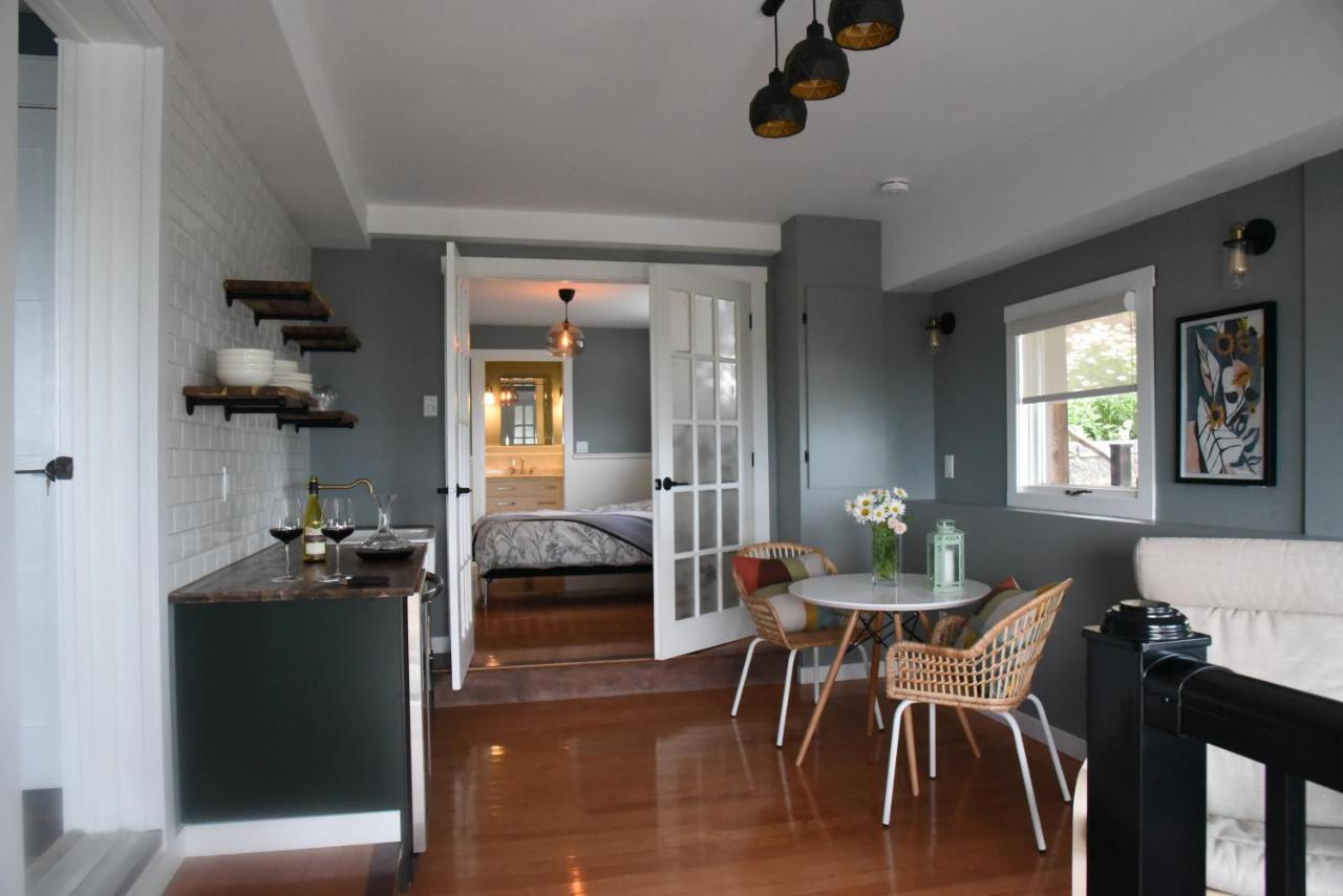 Les Chambres Roses West Kelowna Εξωτερικό φωτογραφία