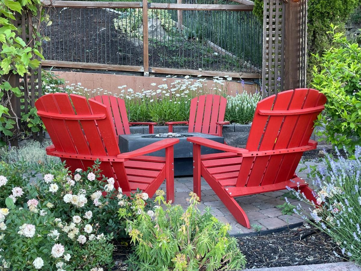 Les Chambres Roses West Kelowna Εξωτερικό φωτογραφία