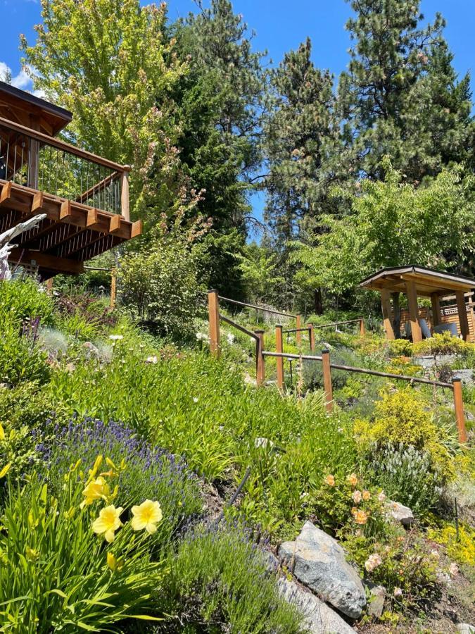 Les Chambres Roses West Kelowna Εξωτερικό φωτογραφία